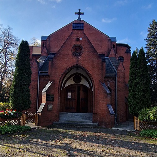 Kirche außen, img. 3